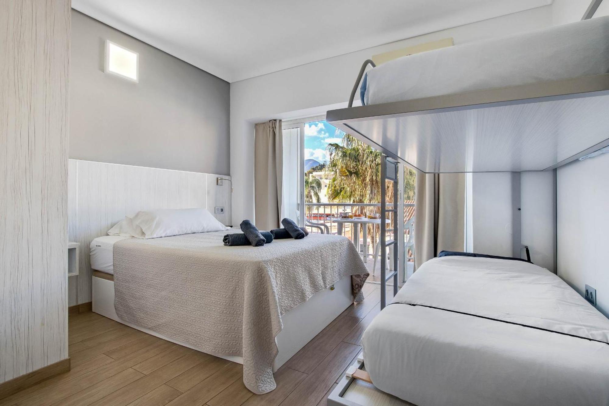 Carihuela Palace 418 By Ivi Real Estate Torremolinos Exterior photo