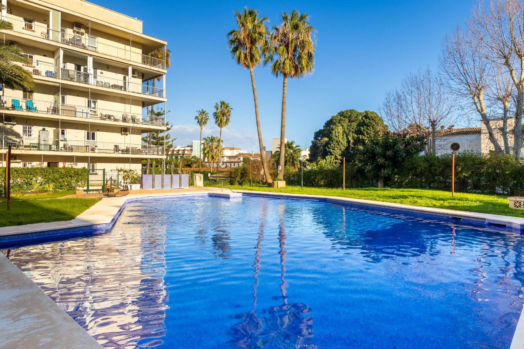 Carihuela Palace 418 By Ivi Real Estate Torremolinos Exterior photo